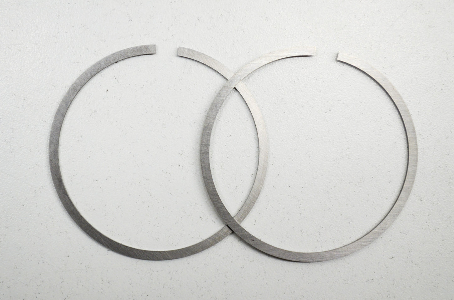 New OEM Husqvarna Piston Ring Silver QTY 2 394 395 EPA K 960 NOS