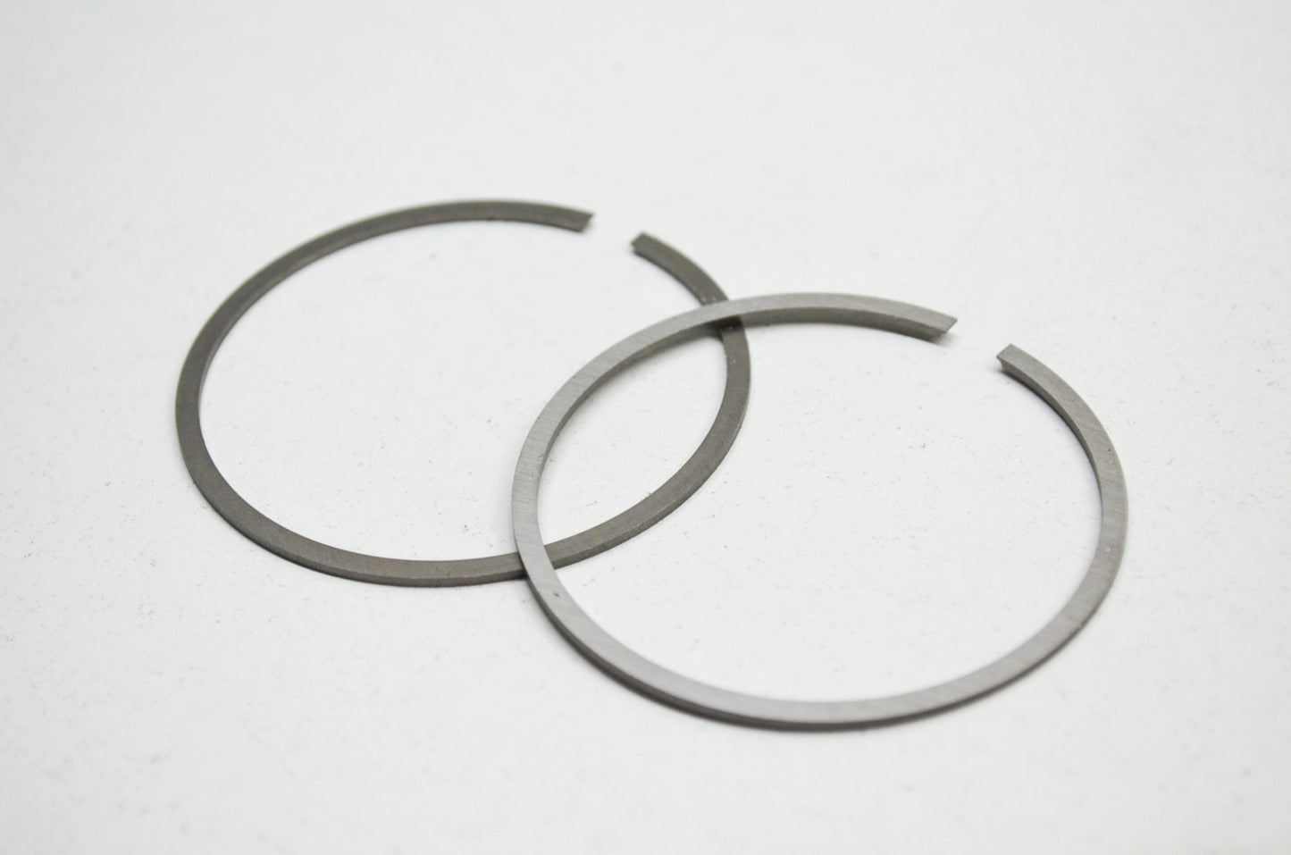 New OEM Husqvarna Piston Ring Silver QTY 2 394 395 EPA K 960 NOS