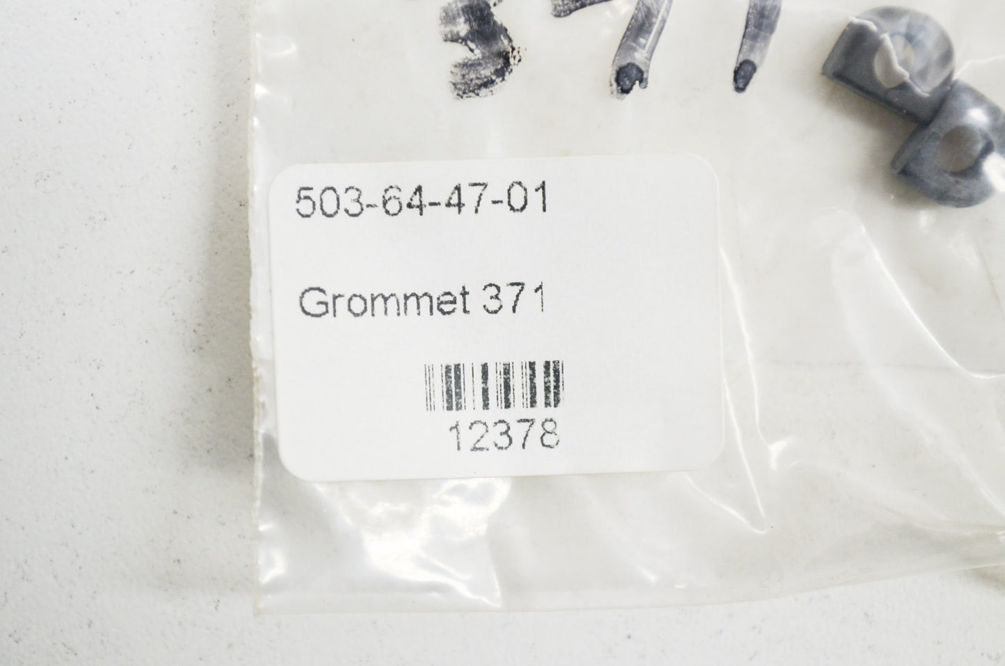 New OEM Husqvarna Grommet QTY 2 362 365 371 372 385 390 NOS