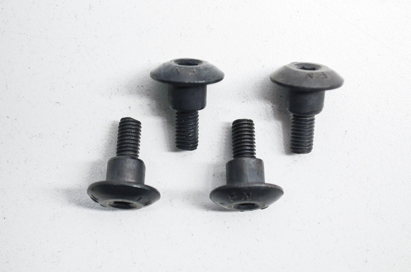Blade Bolt 225H E-Tech Qty 4 NOS