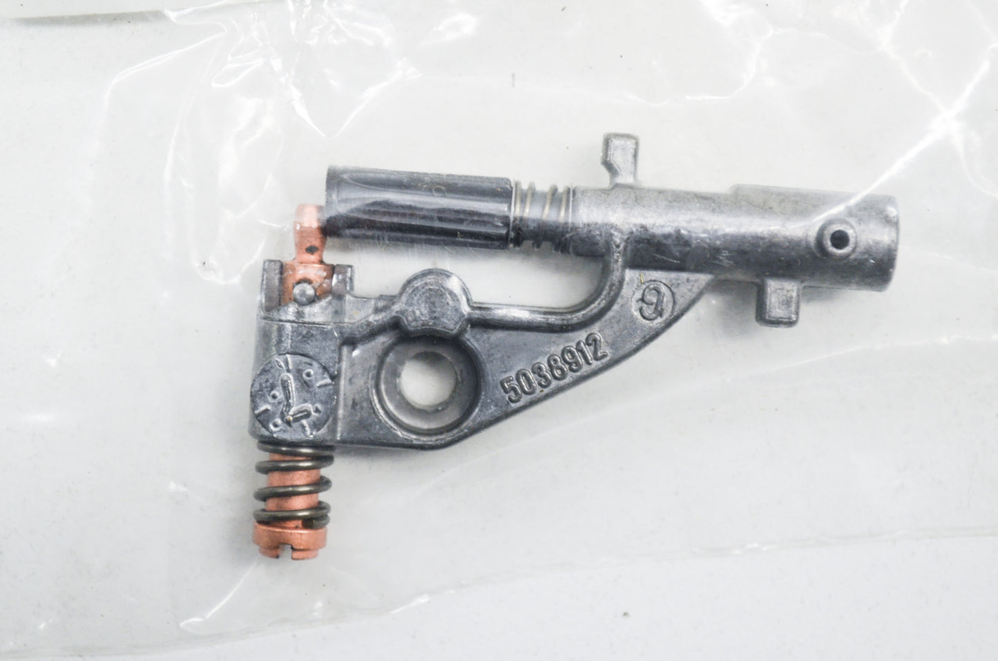 New OEM Husqvarna Oil Pump 350 340 345 346 XP 350 353 NOS