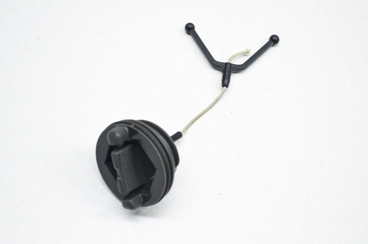 Fuel / Oil Cap 288 3120 346 XP 362 Special 371 42 NOS