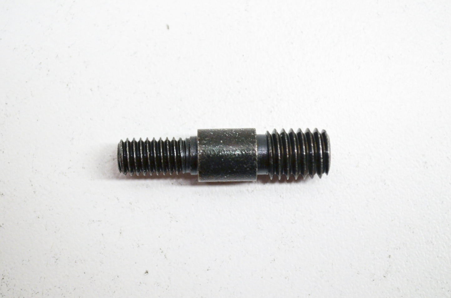 New OEM Husqvarna Bar Stud 326 P4 326 P5X 327 NOS