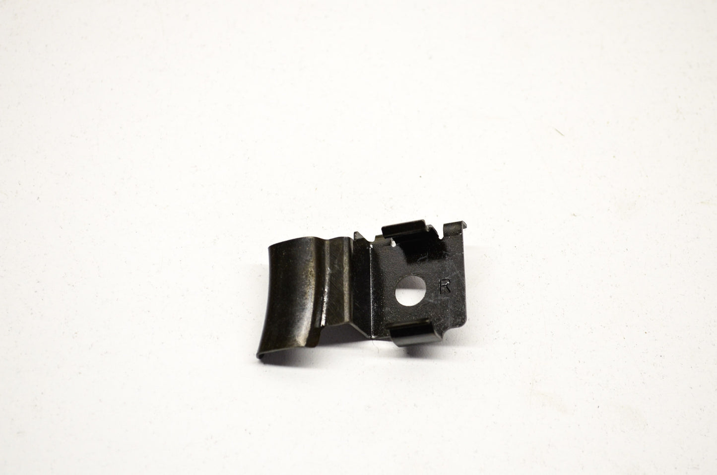 OEM Yamaha 46T-28322-00-00 Right Left Shield Stay NOS