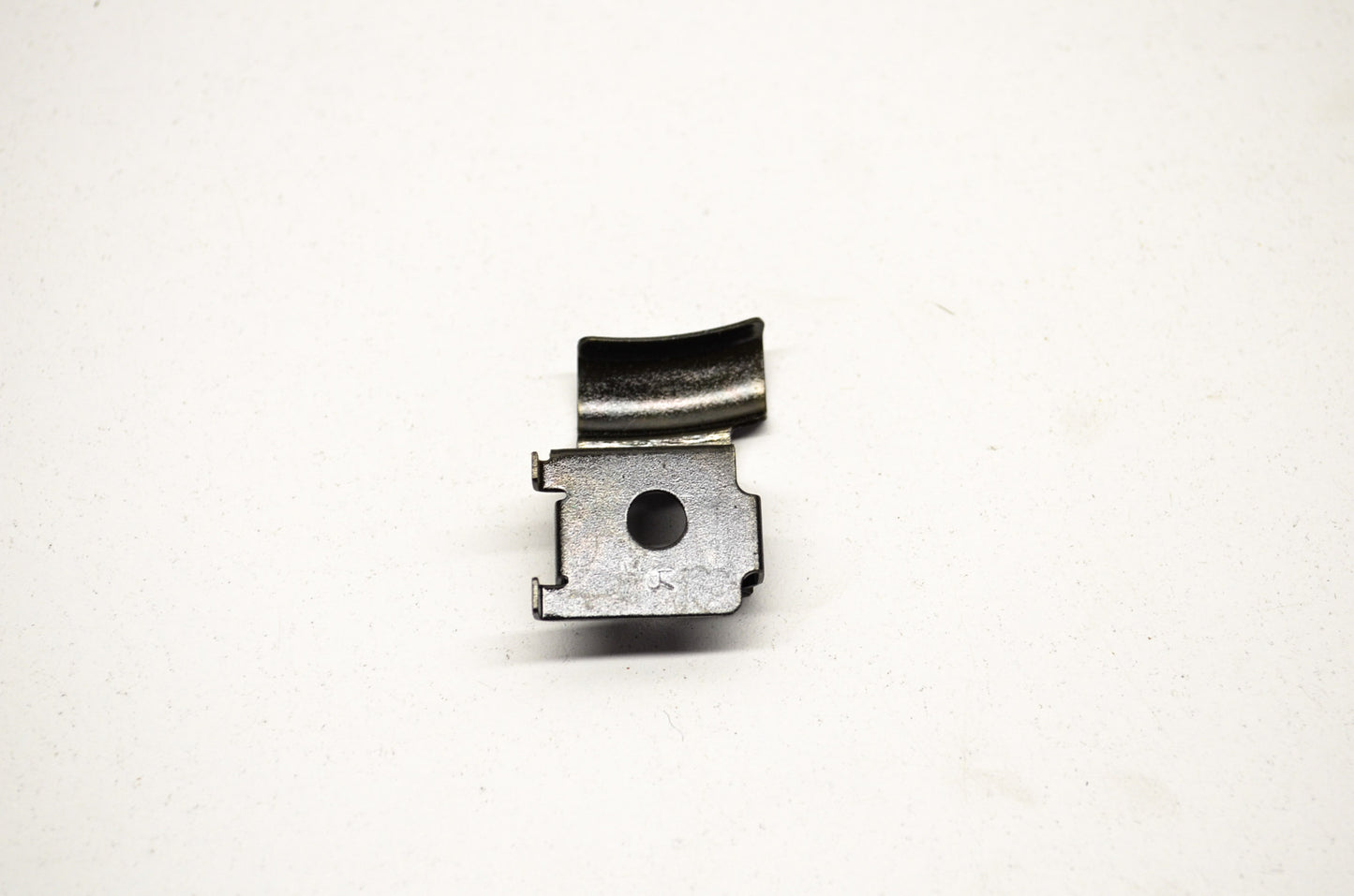 OEM Yamaha 46T-28322-00-00 Right Left Shield Stay NOS