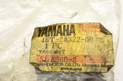 OEM Yamaha 46T-28322-00-00 Right Left Shield Stay NOS
