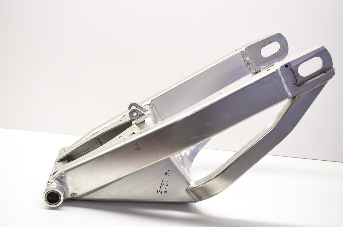 Yamaha Swing Arm 00-01 R1
