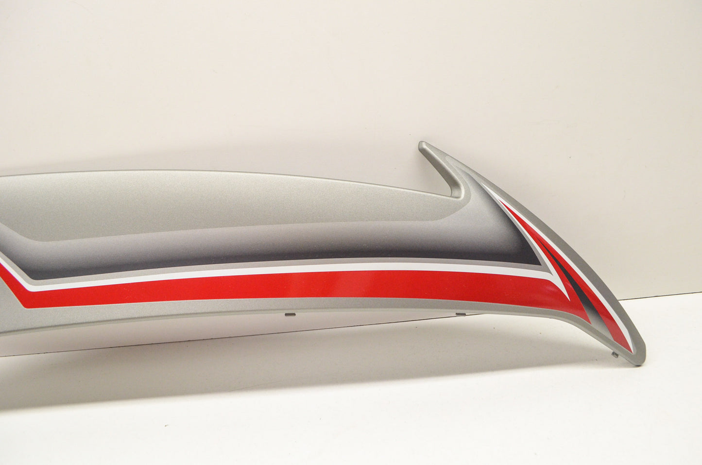 New OEM Yamaha Fairing Panel Assembly 09 YZFR6 NOS