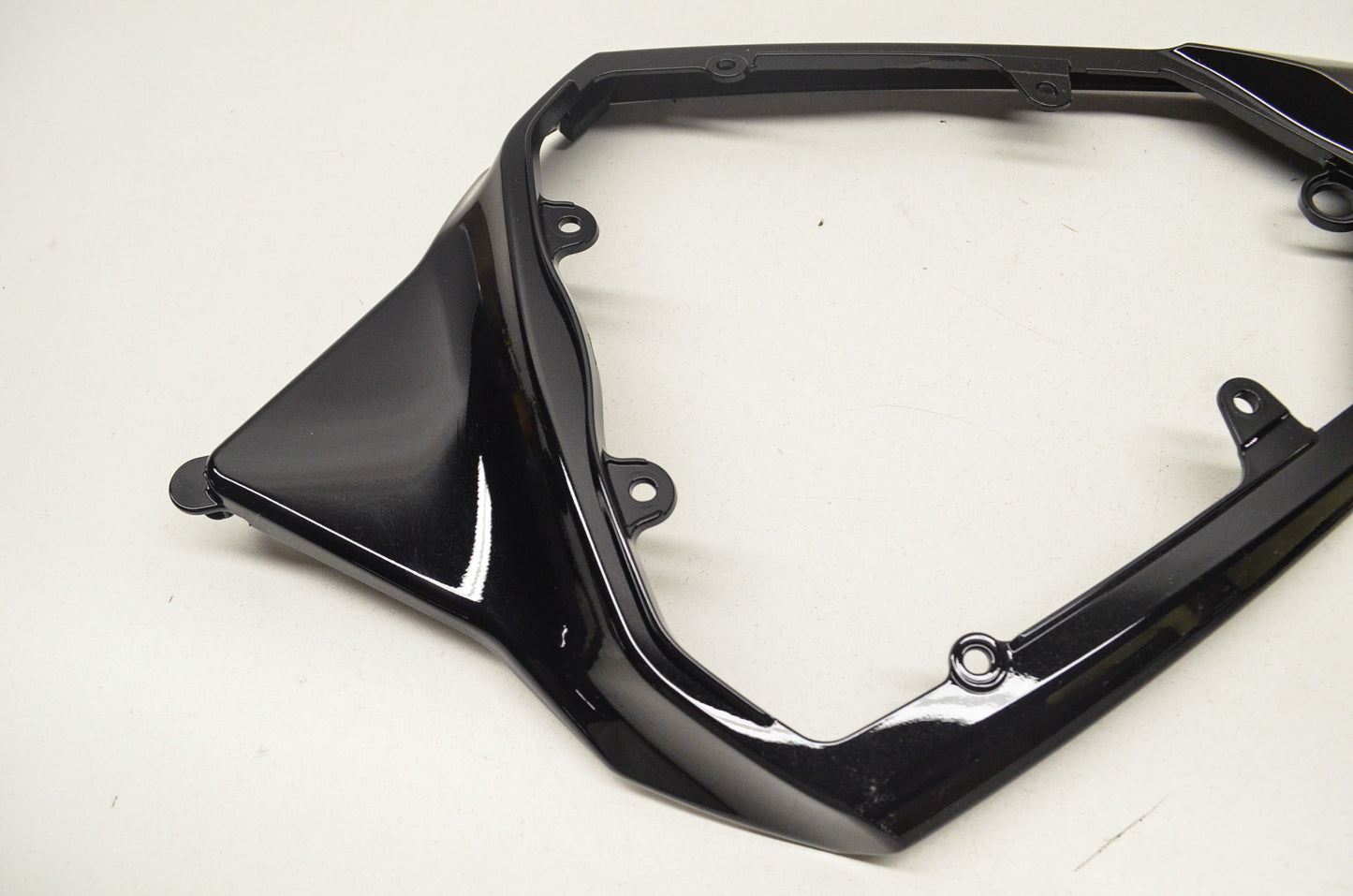 New OEM Yamaha Black Side Cover Assembly Fairing YZF R6 NOS