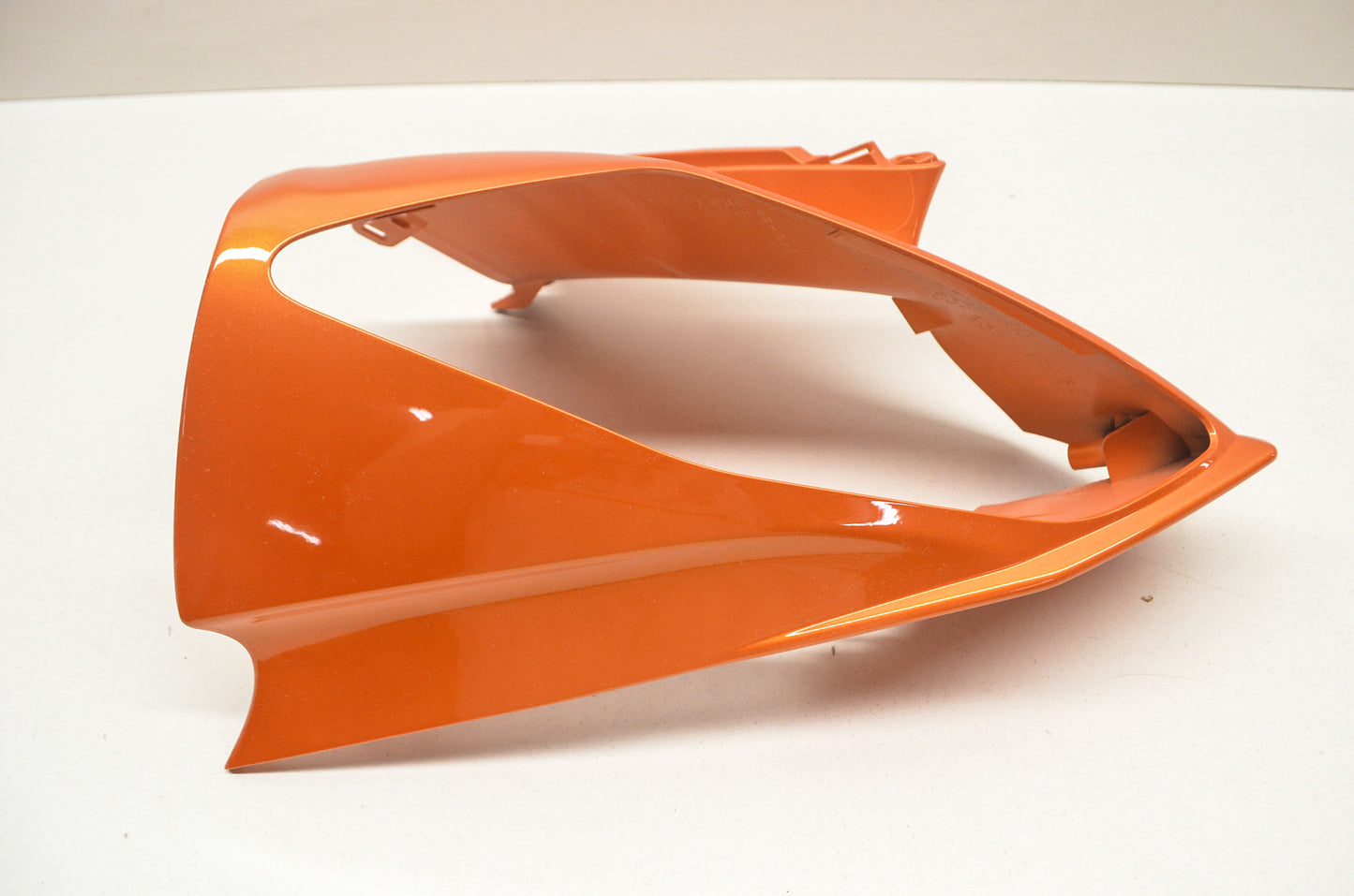 New OEM Yamaha Black Front Upper Body Fairing 09 YZFR6 NOS