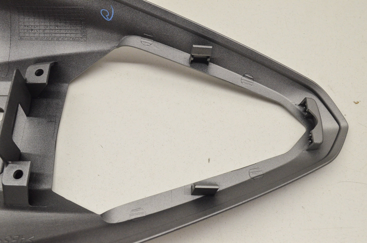 OEM Yamaha 13S-2162R-00-P5 Fender 2 NOS