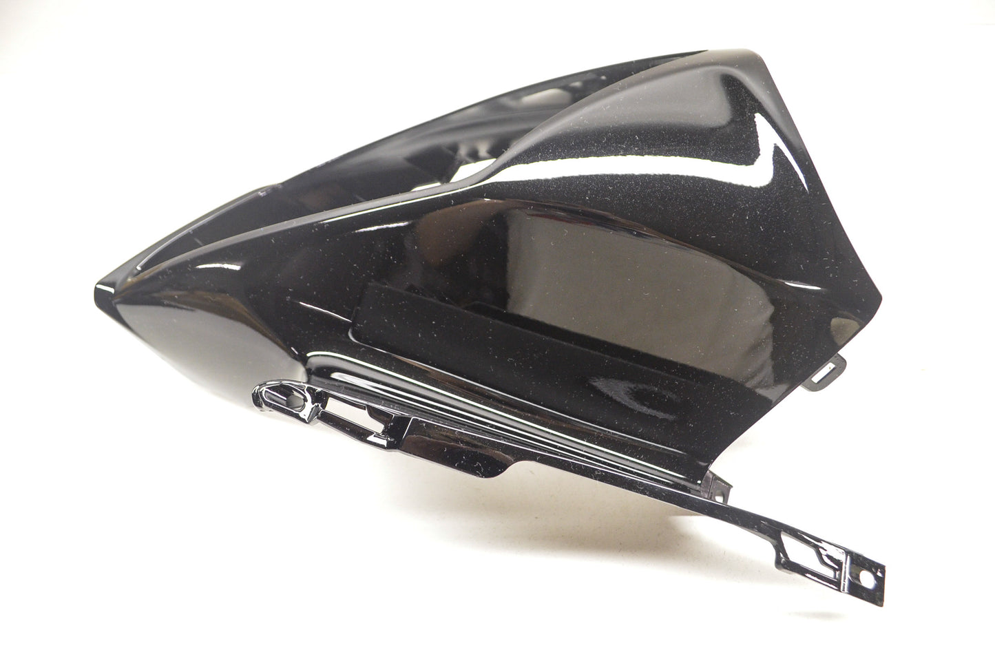 OEM Yamaha 13S-2835G-00-P3 Front Upper Body 1 NOS