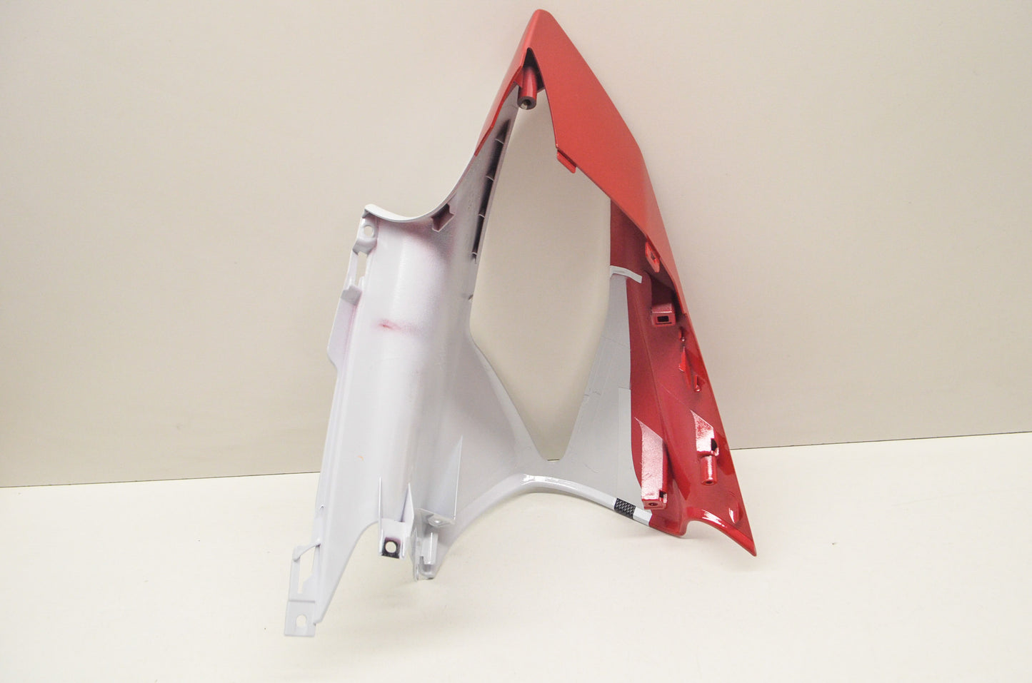 New OEM Yamaha Two Tone Front Upper Body Fairing 2012 YZF-R6 NOS