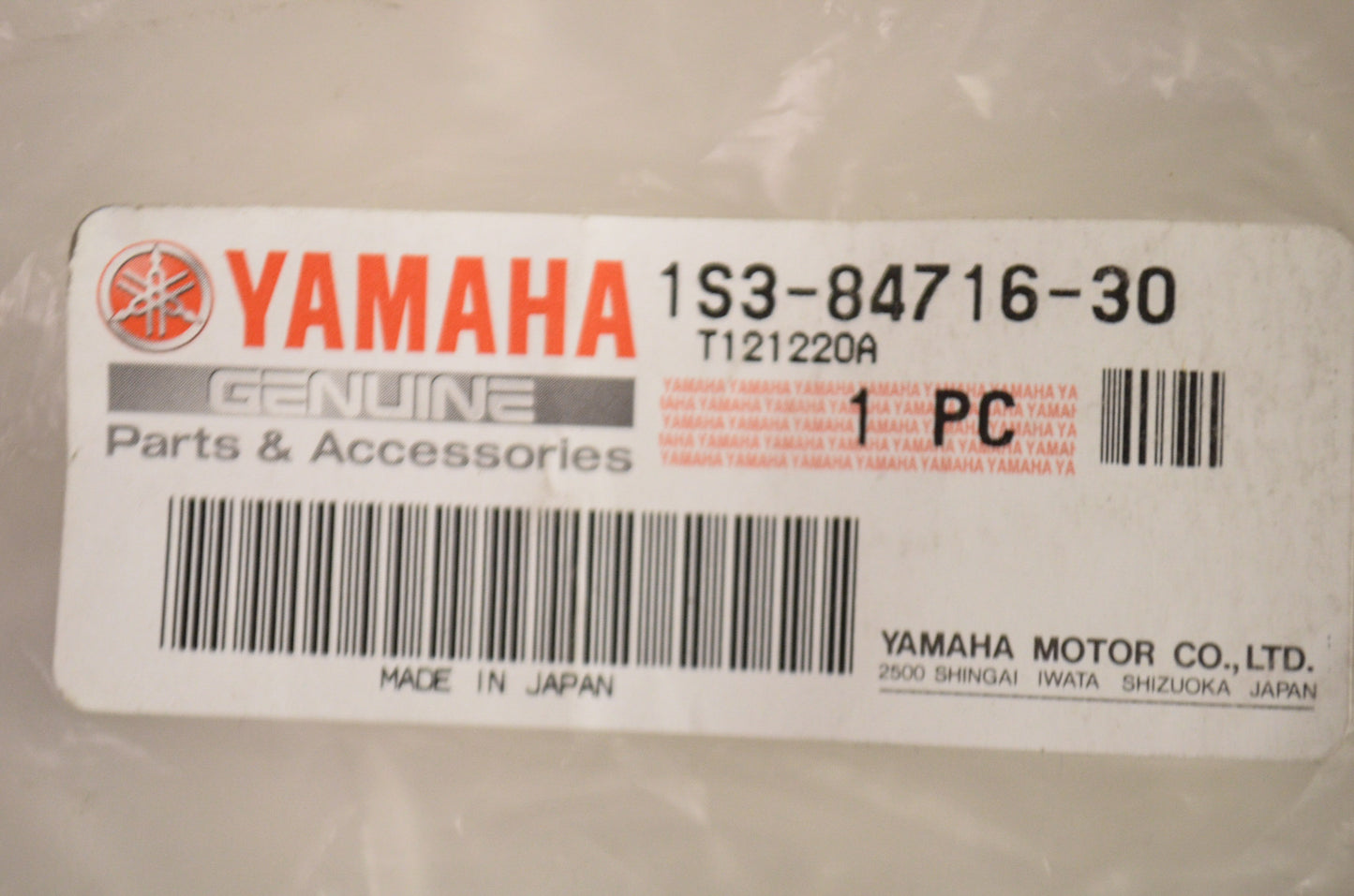 OEM Yamaha 1S3-84716-30-00 Tail Light Cover NOS
