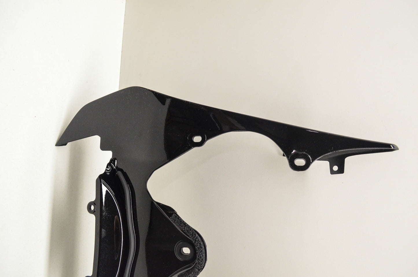 New OEM Yamaha Black Side Cover Assembly Fairing 08-15 YZF R6 NOS