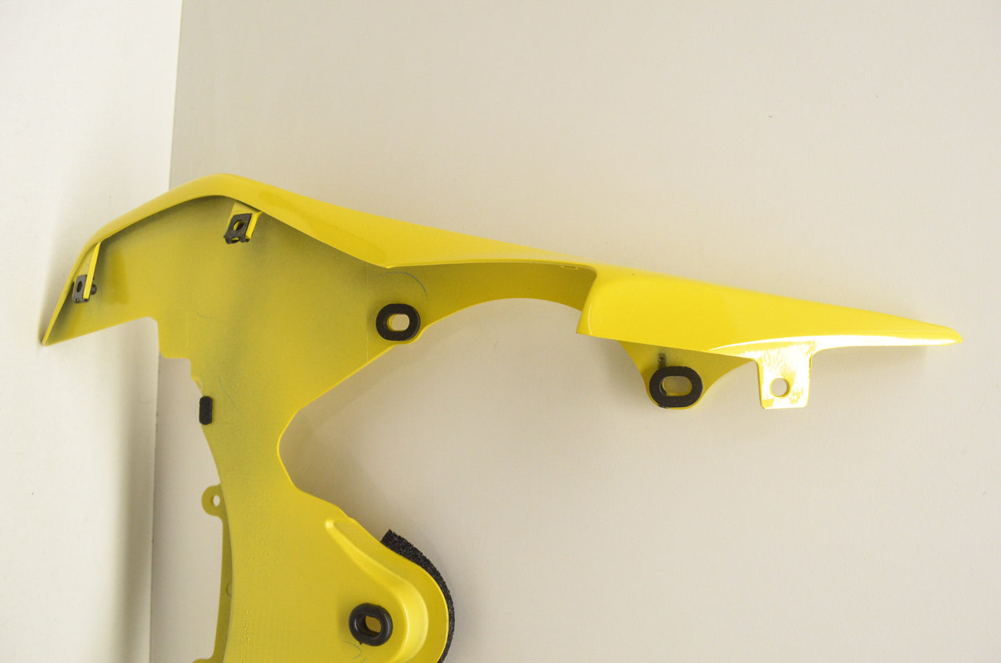 New OEM Yamaha Yellow Side Cover Assembly Fairing 08 YZF-R6 NOS