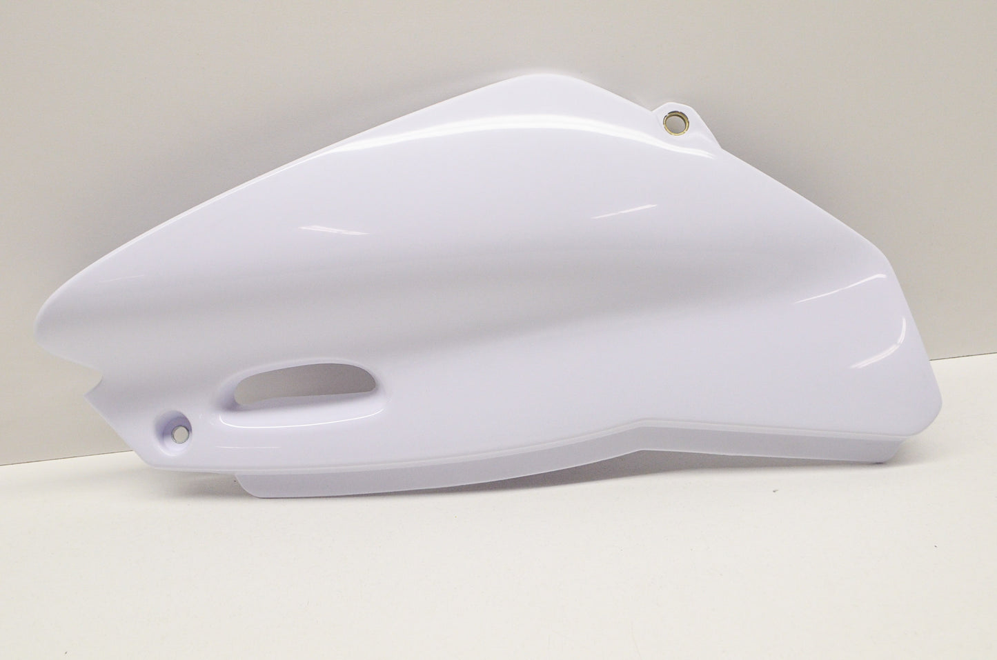 OEM Yamaha 1B2-F1711-00-00 Side Cover 1 NOS