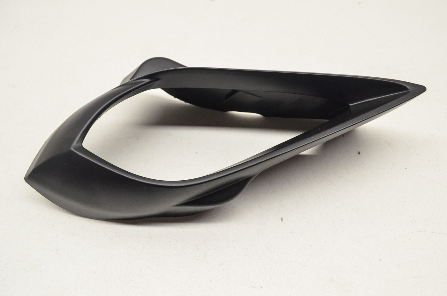 OEM Yamaha 5TG-84165-01-00 Headlight Cover Rim NOS