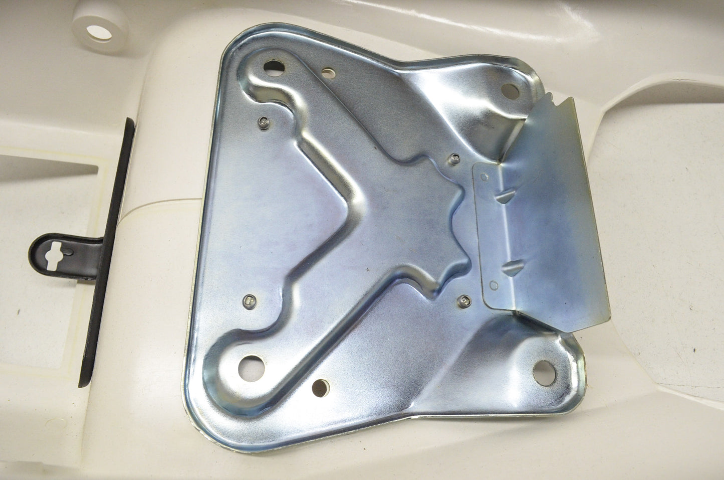 New OEM Yamaha Side Cover Comp. Fairing 87-89 YSR50 NOS
