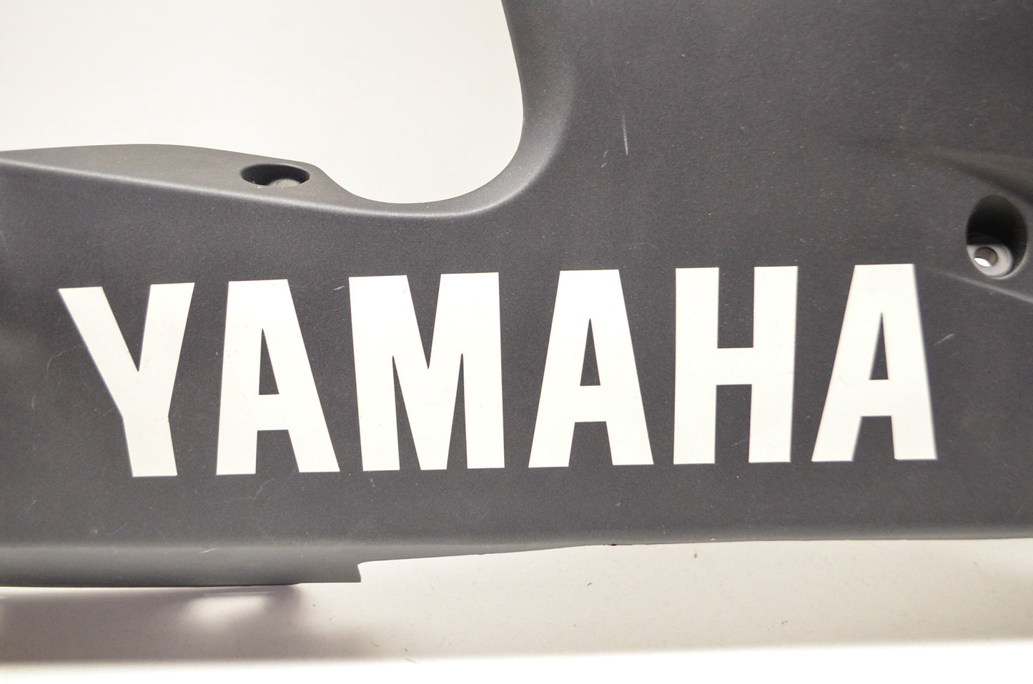 OEM Yamaha 5EB-28395-00-00 Right Lower Side Fairing Delta Box II NOS
