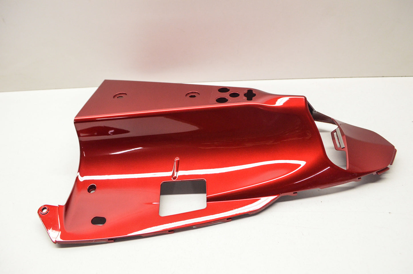 New OEM Yamaha Red Rear Fender Assembly Fairing 11-12 YZF-R1 NOS