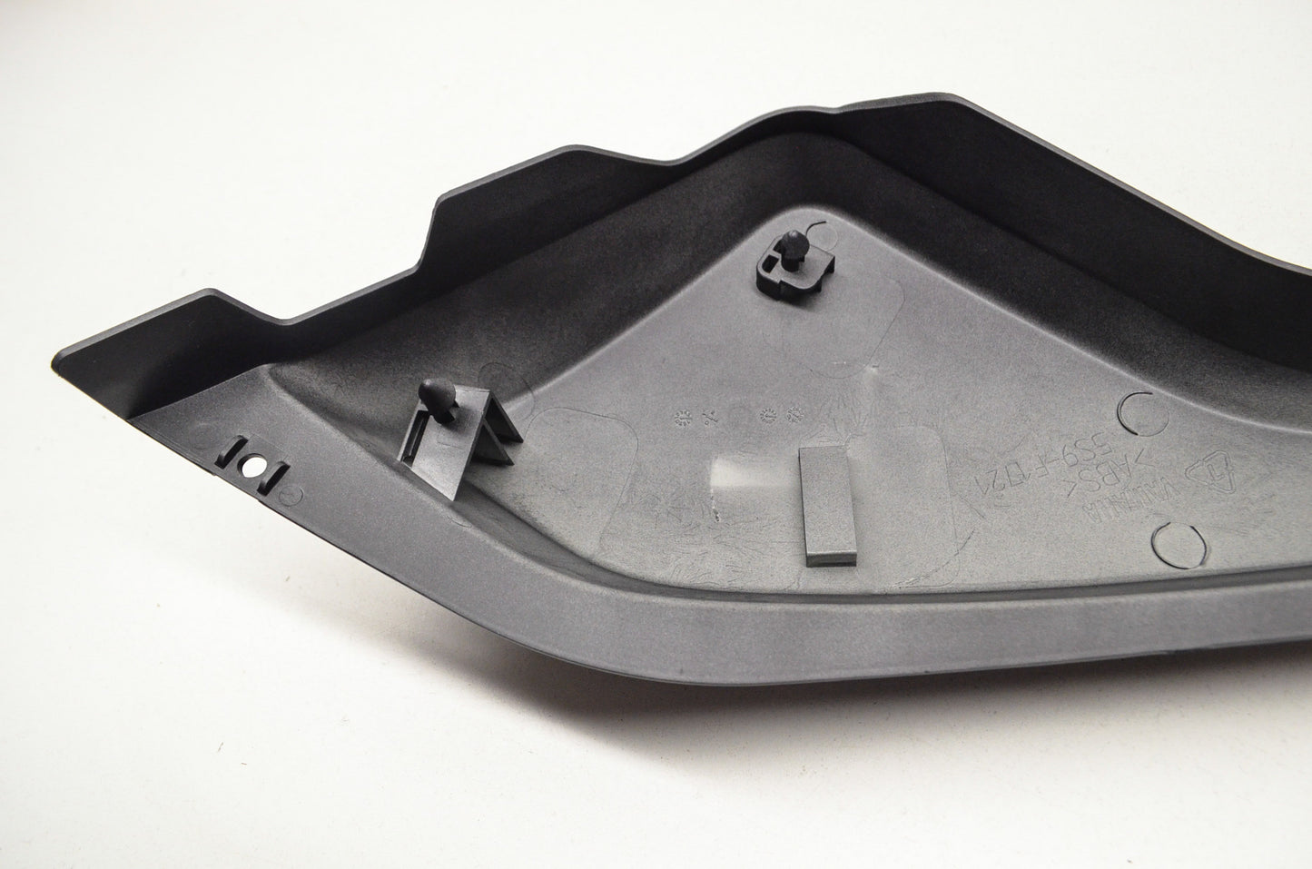 New OEM Yamaha Matte Black Zuma Side Cover Fairing 13 Zuma 125 NOS