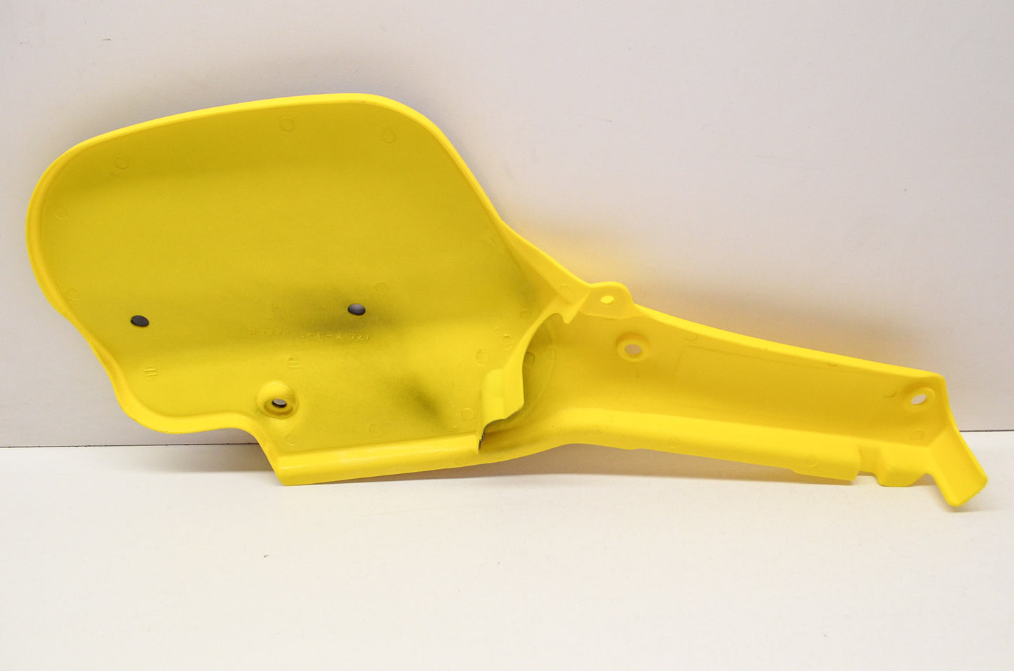 OEM Yamaha 5X4-21721-00-98 Side Cover 2 NOS