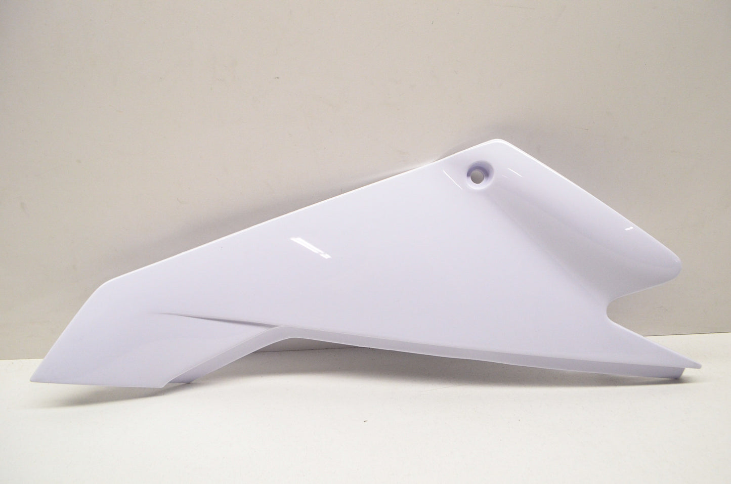 OEM Yamaha 4VW-F1721-00-00 Side Cover Assembly 2 NOS