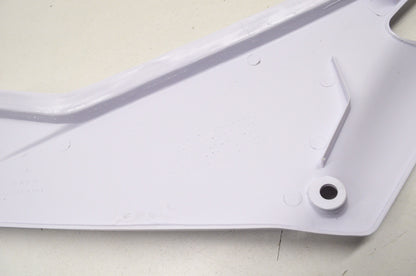 OEM Yamaha 4VW-F1721-00-00 Side Cover Assembly 2 NOS