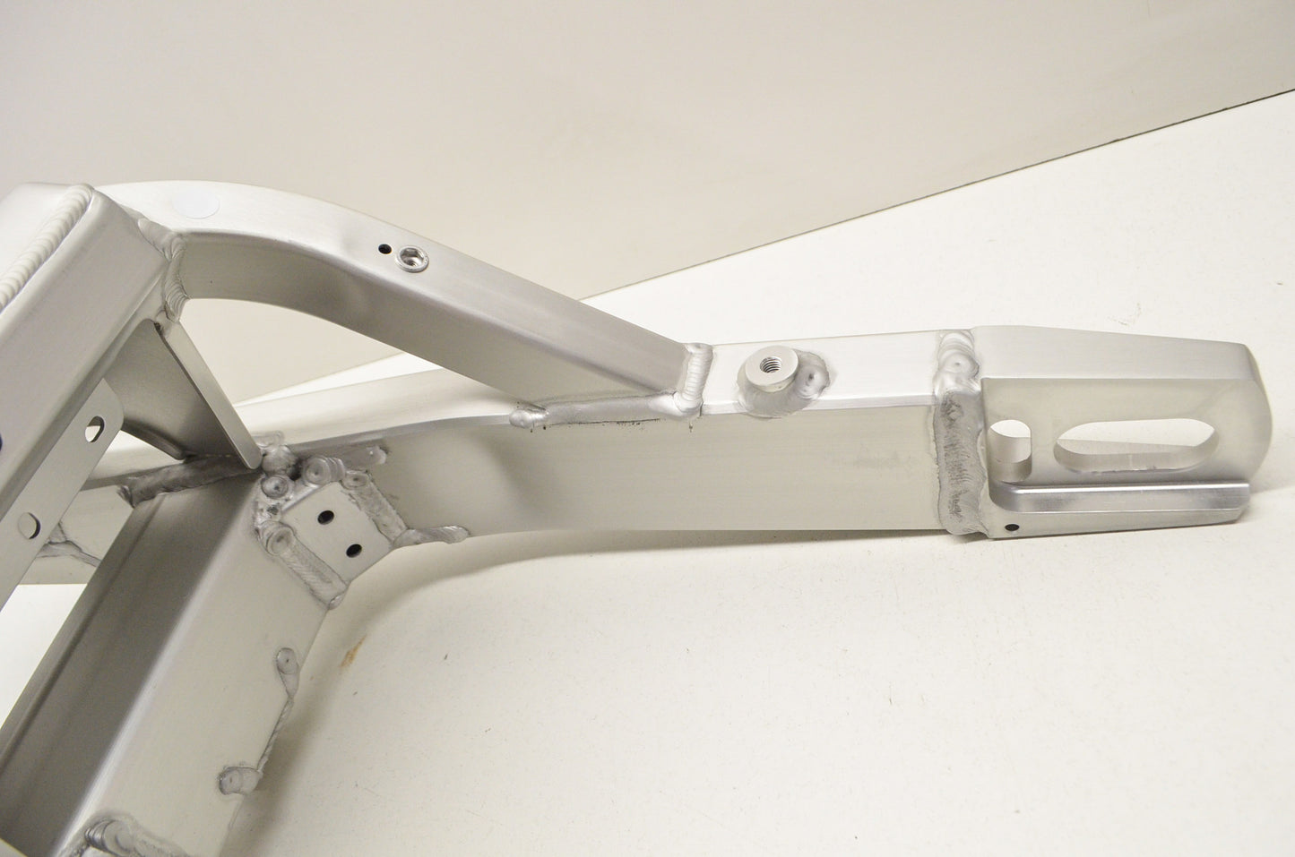 OEM Yamaha 5MT-22110-01-00 Complete Rear Arm NOS