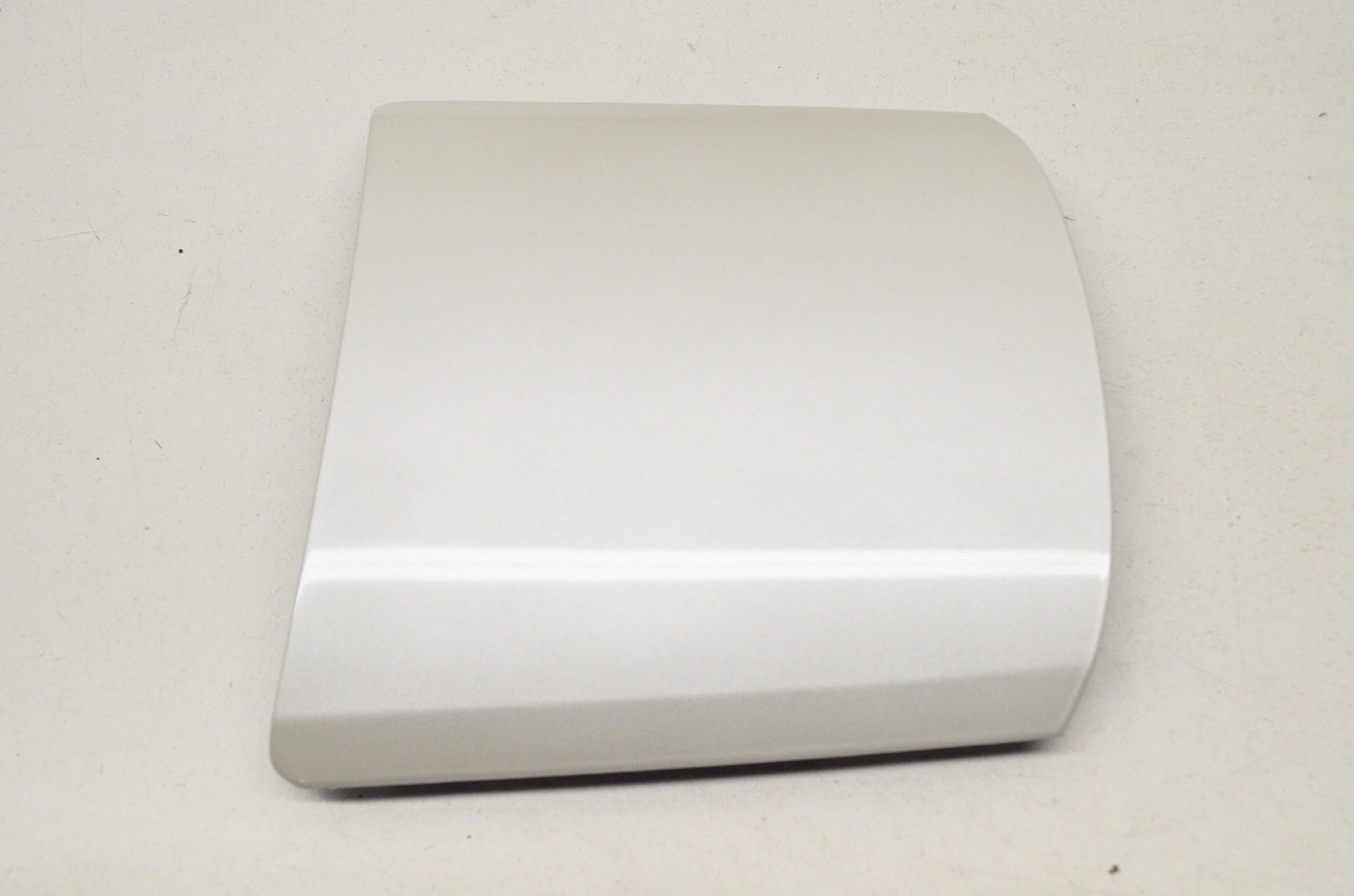 OEM Yamaha 1YU-21721-00-GE Side Cover 2 NOS