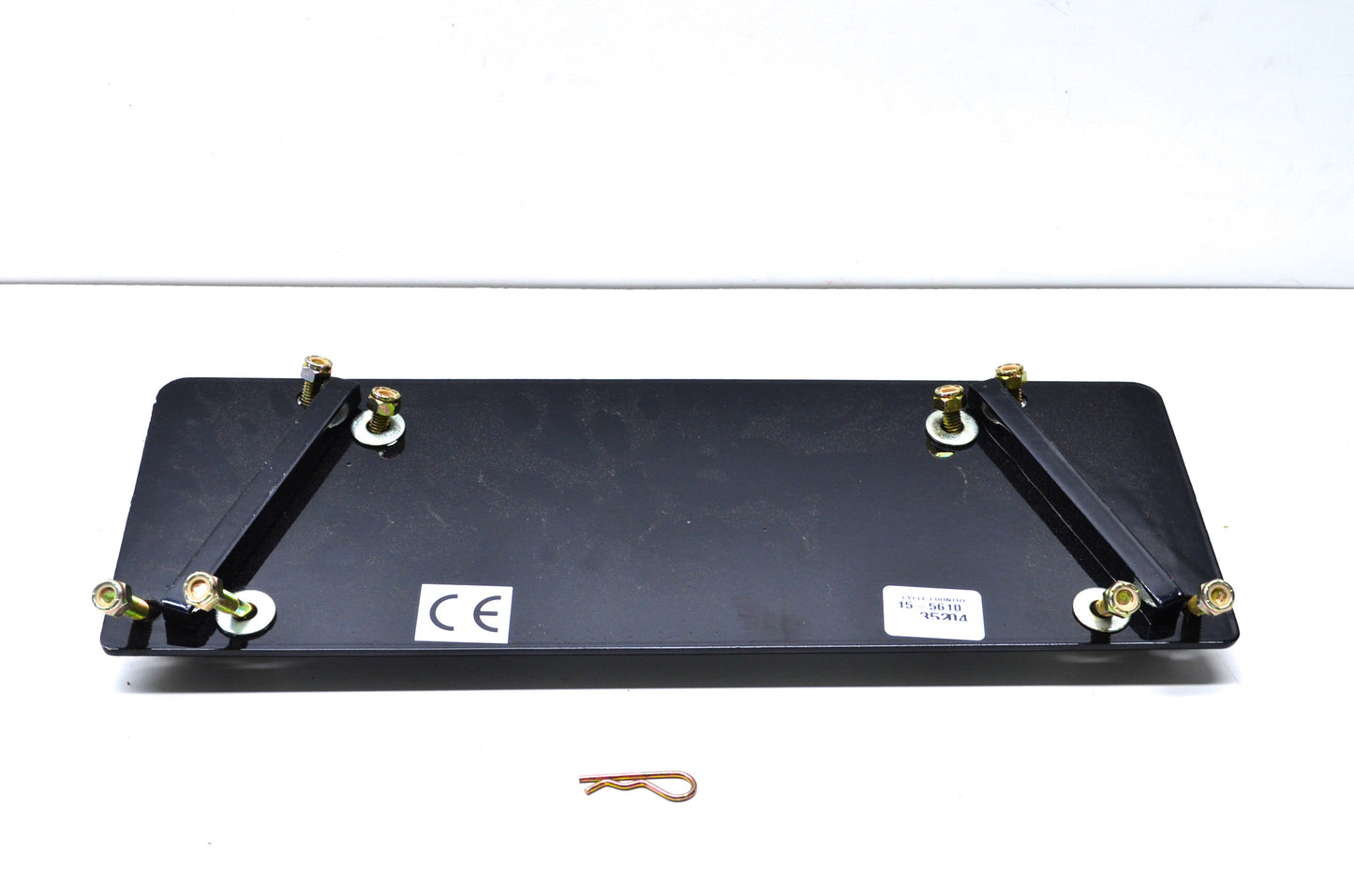 Attaching Hardware Kit NOS