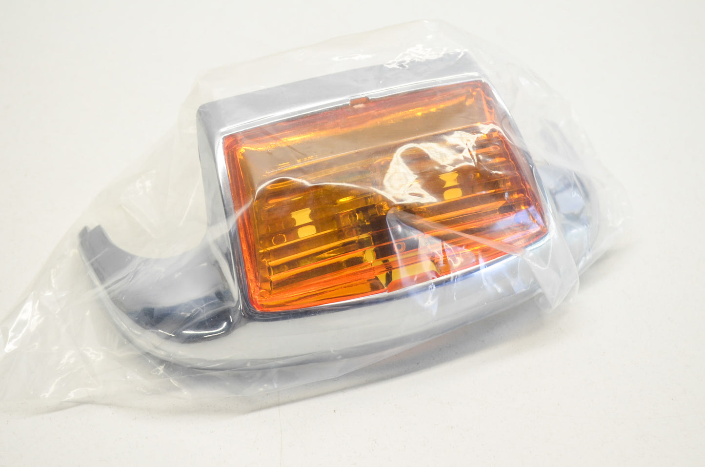 New Mid USA Front Fender Lamp Amber NOS