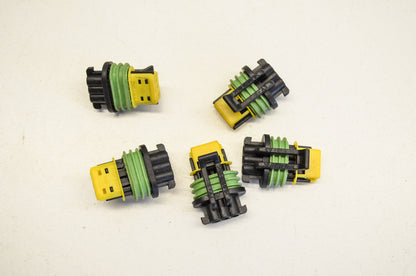 Female Connector Qty 5 NOS
