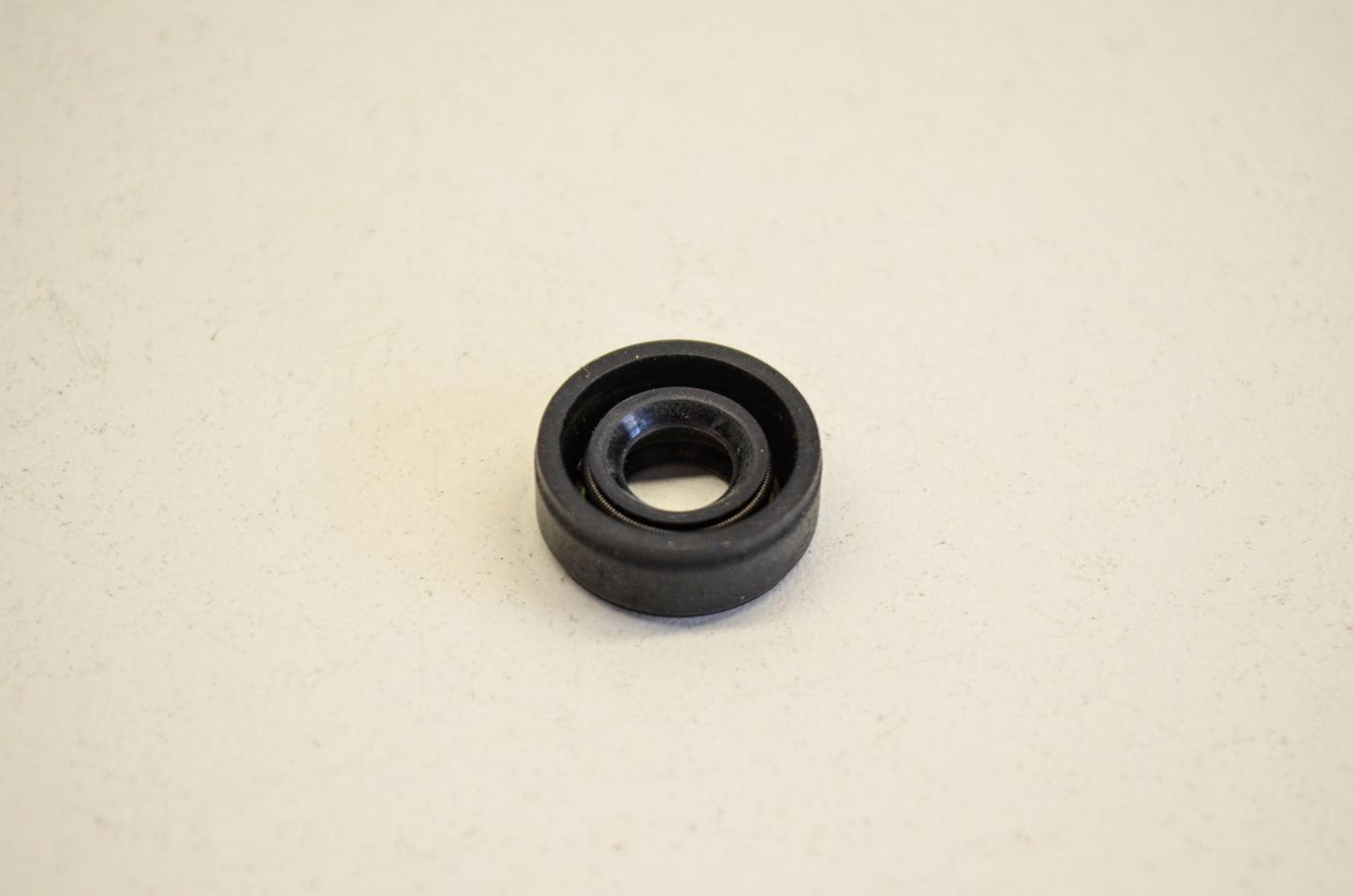 OEM Kawasaki 92049-1017 Oil Seal SD-8187 NOS