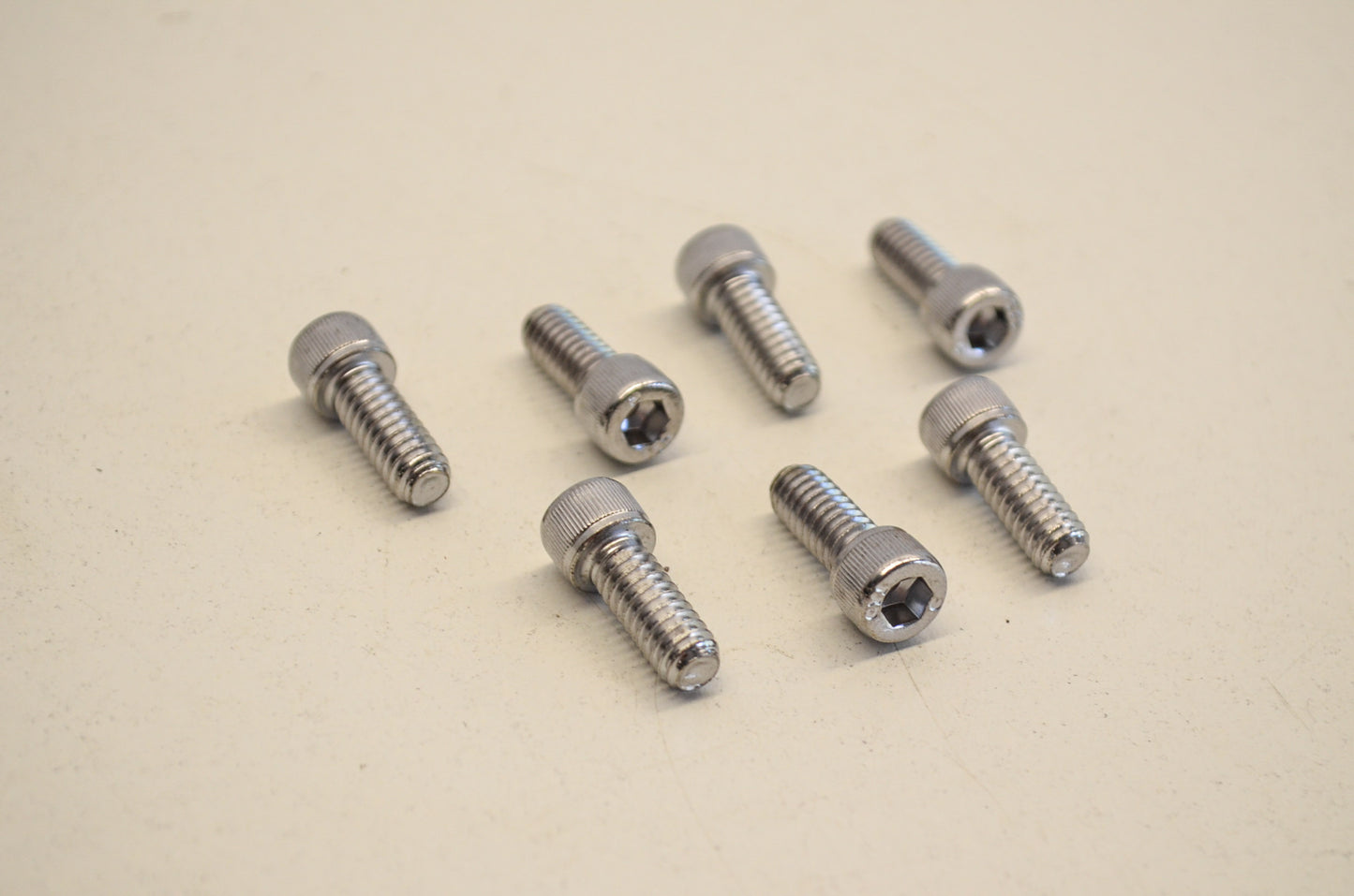 New Ultima Bolt SHCS 0.25-20 x 0.625 x 0.625-S QTY 7 NOS