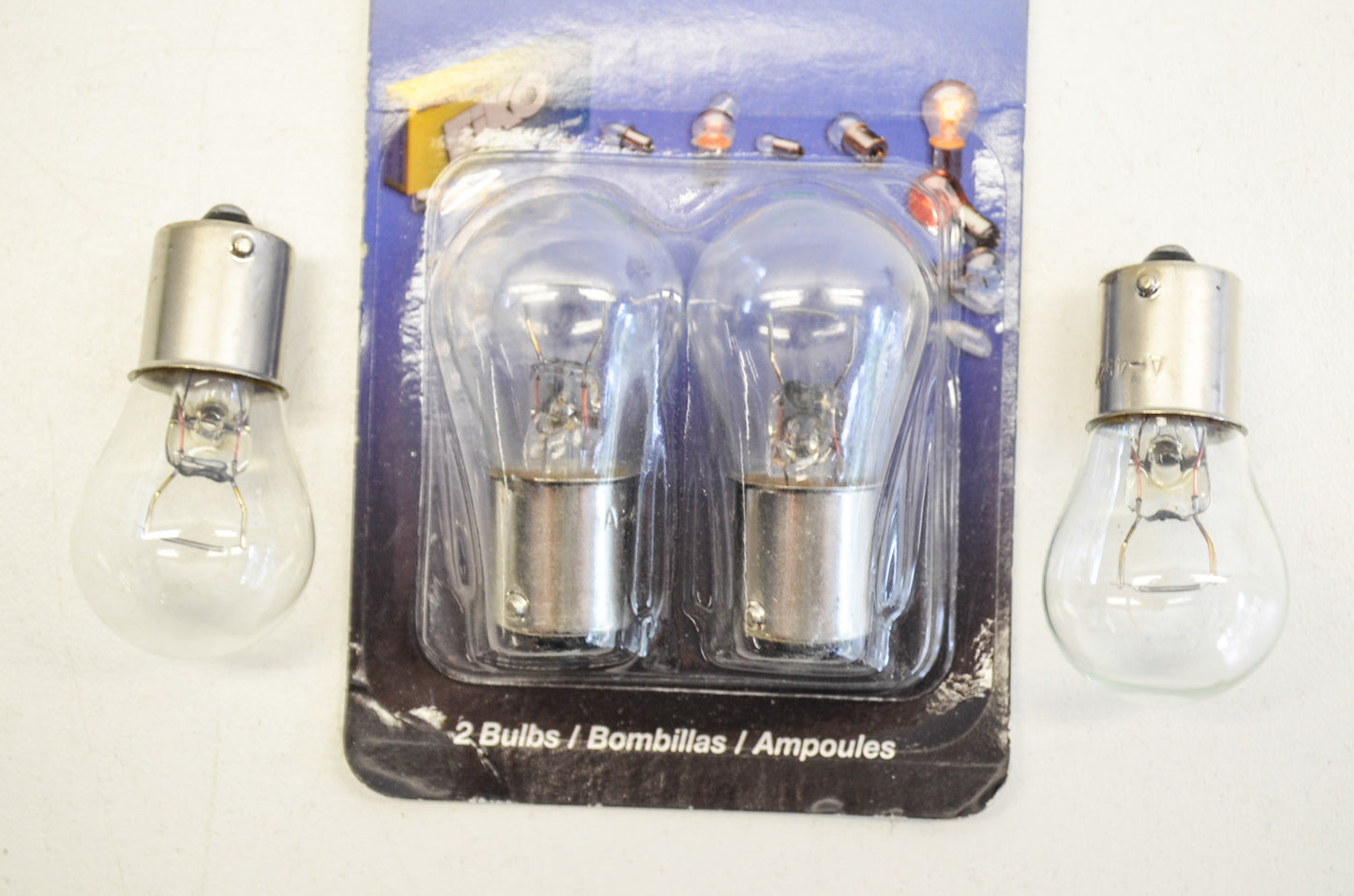 New Eiko Flasher Bulb 12V 32CP QTY 4 NOS