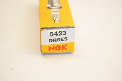 NGK DR8ES, 5423 Spark Plug Qty 2 NOS