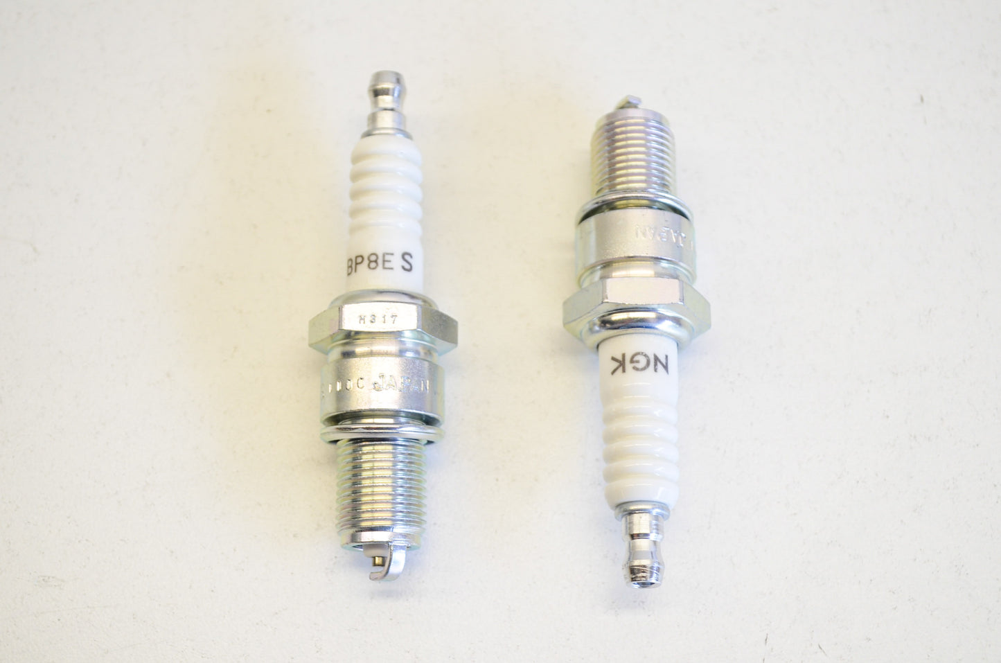 NGK BP8ES, 2912 Spark Plug Qty 2 NOS