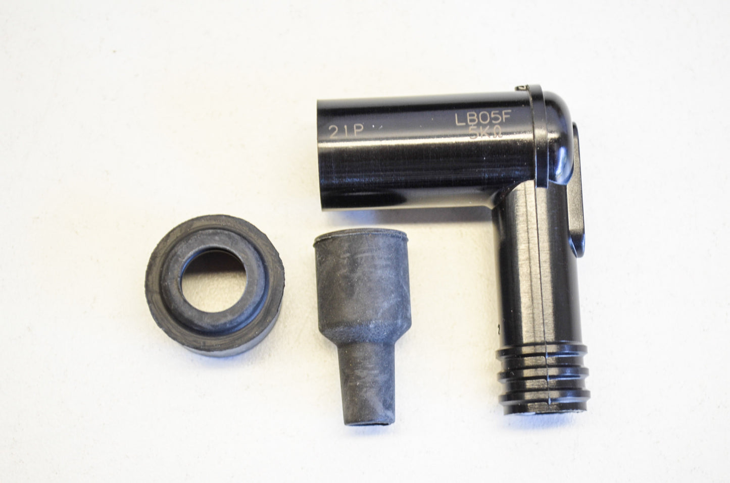 NGK LB05F, 8051 Waterproof Spark Plug Resistor Cover Black NOS