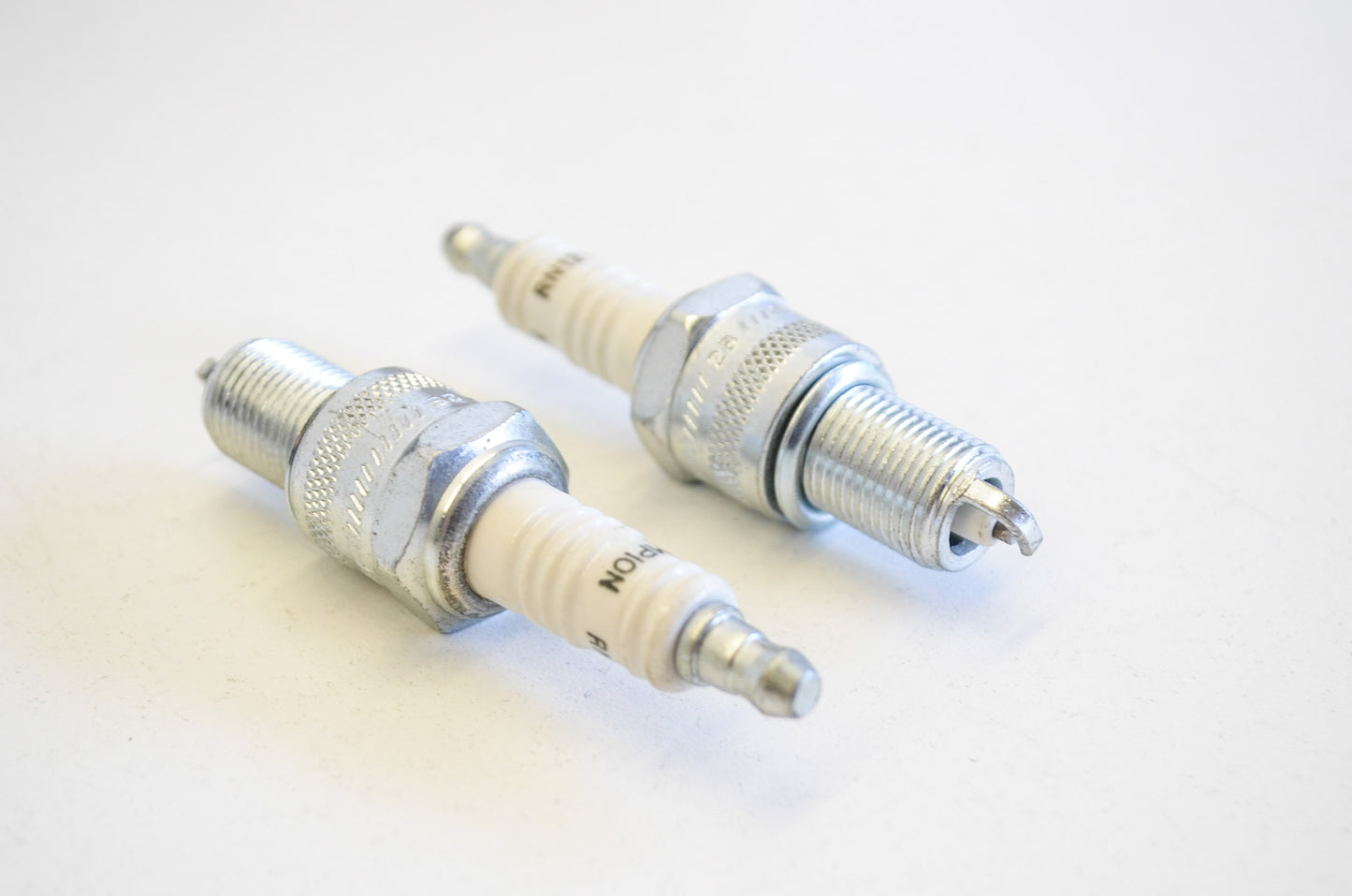 New Champion Spark Plug QTY 2 NOS