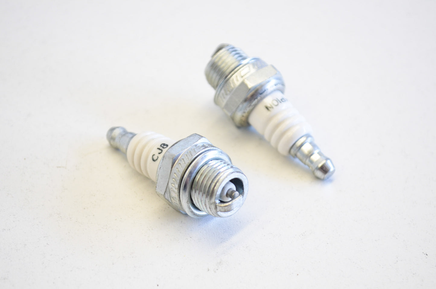 Champion CJ8 Spark Plug Qty 2 NOS