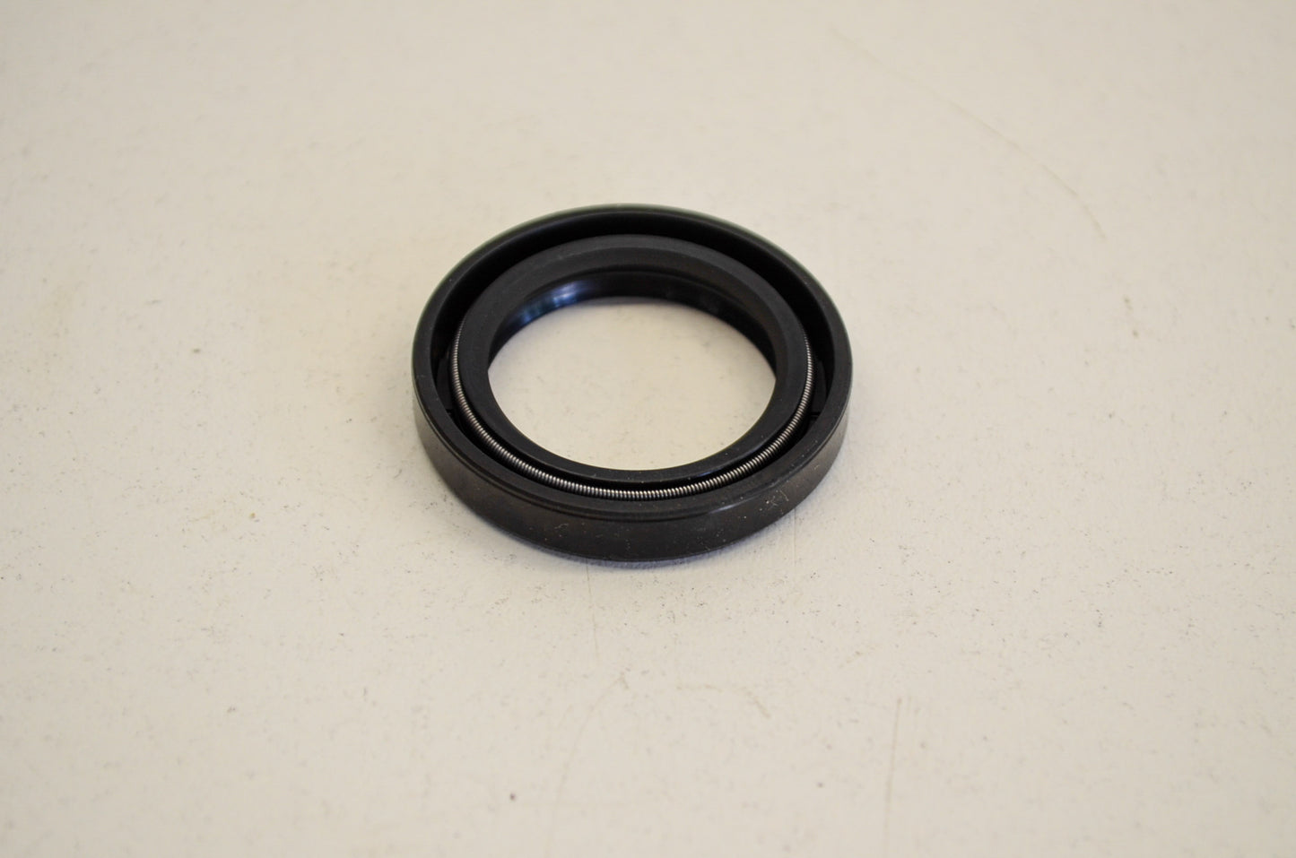James Gaskets JGI-83162-51-DL, DS-194460 Cam Gear Shaft Oil Seal NOS
