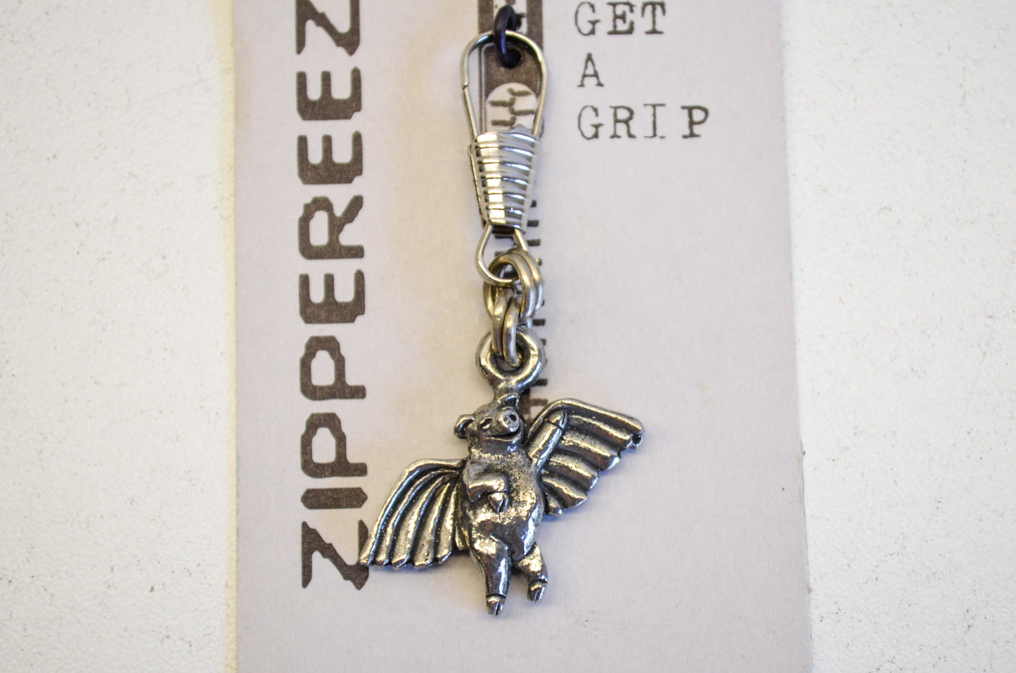 Hot Leathers ZPA1028 Pig w/ Wings Zipper Pull NOS