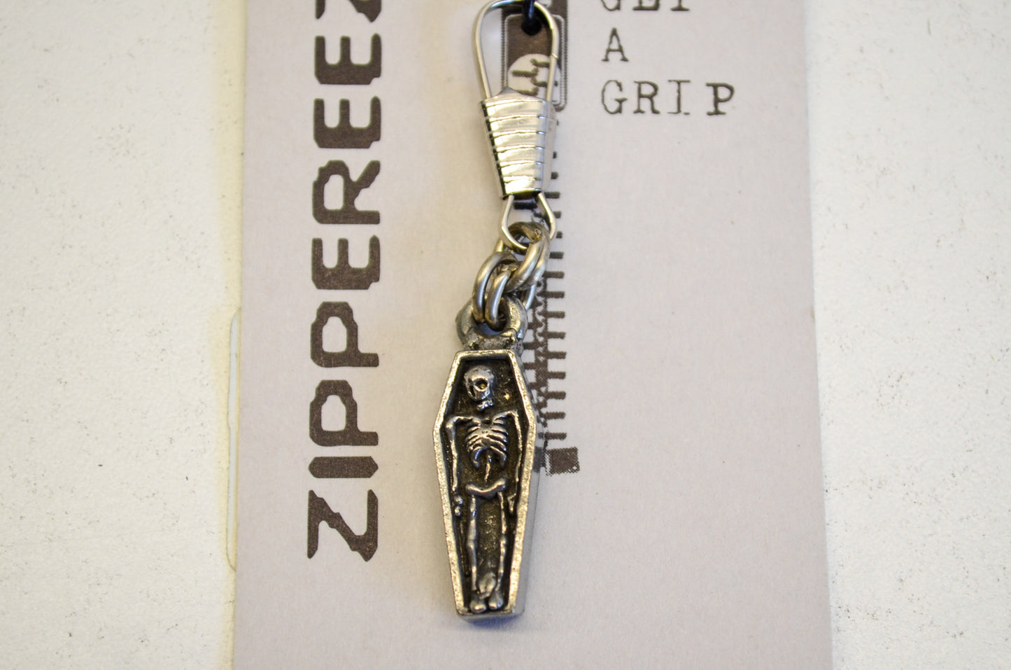 New Hot Leathers Skull Coffin Zipper Pull NOS
