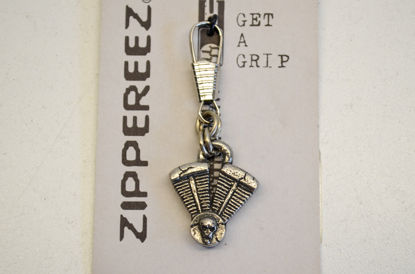 Hot Leathers ZPA1032 V-Twin Zipper Pull NOS