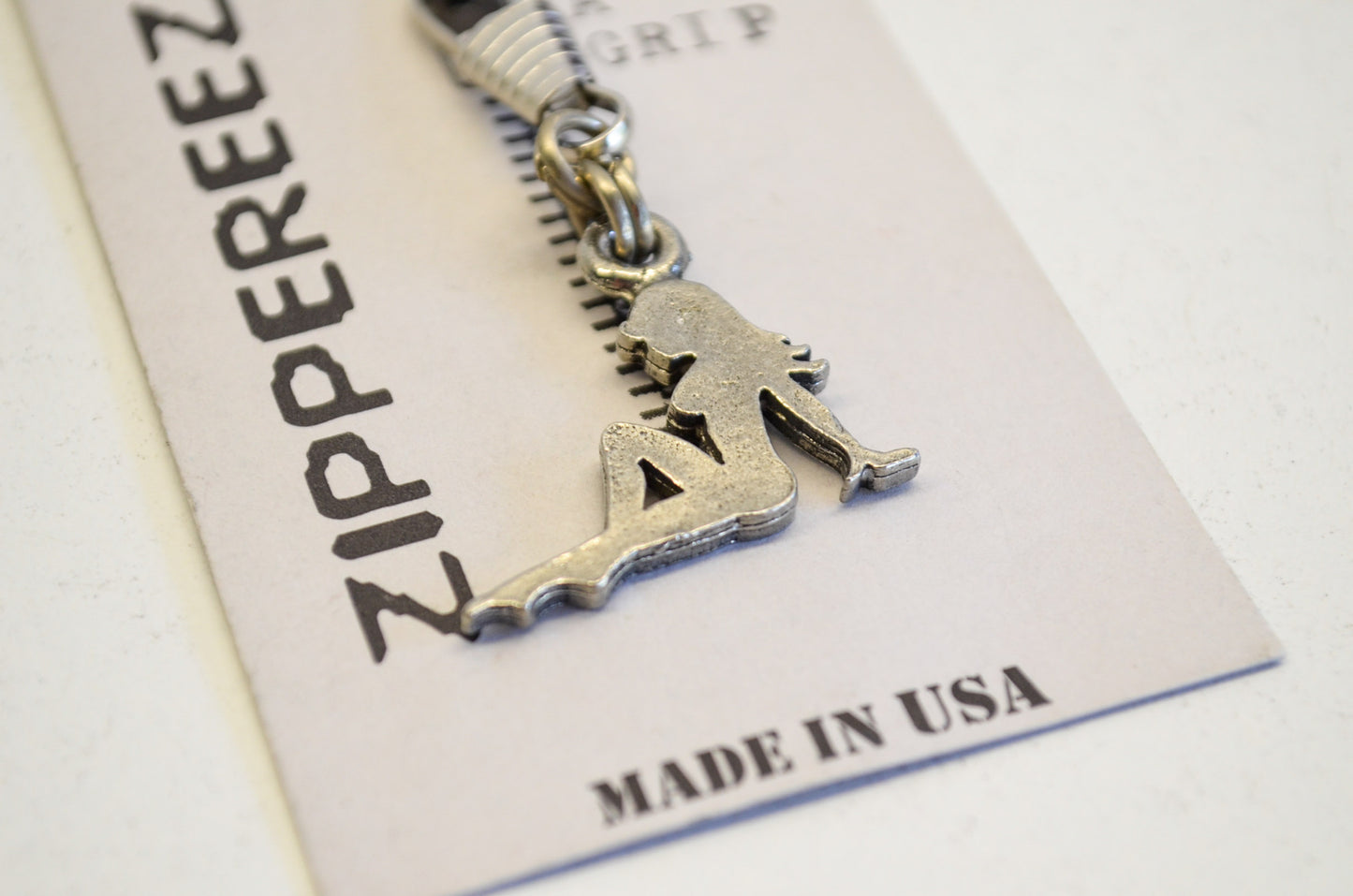 New Hot Leathers Mudflap Girl Zipper Pull NOS