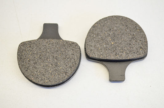 New Mid USA Semi Metallic Brake Pad QTY 2 NOS