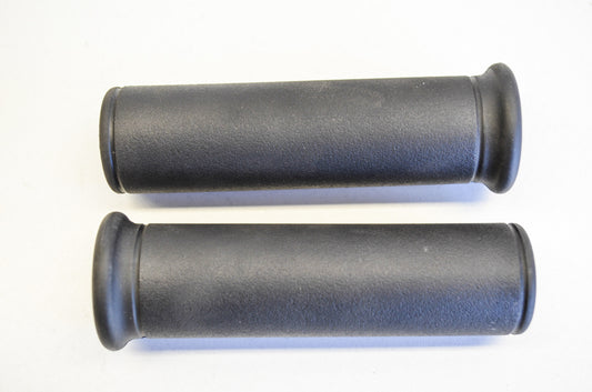 New Kuryakyn ISO Grip Black QTY 2 NOS