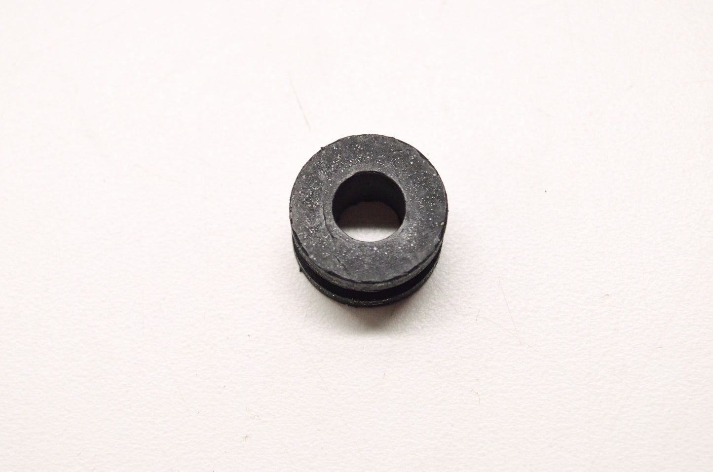 OEM Yamaha 90480-12314-00 Grommet NOS